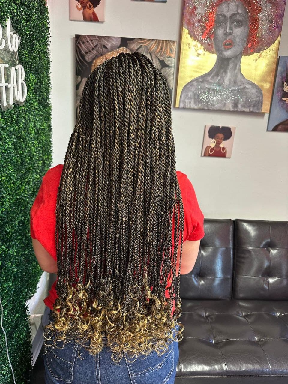 Female Twist - Image 3